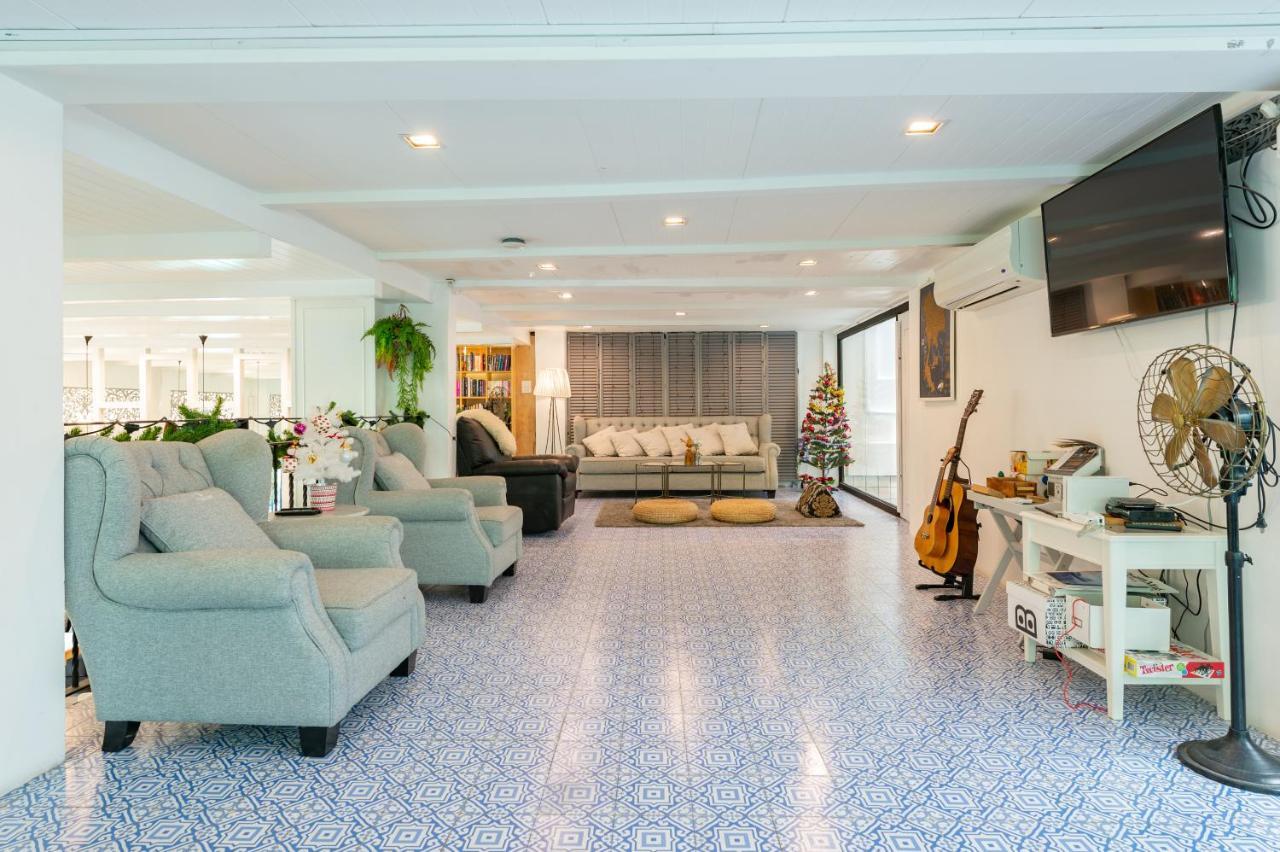 White Ivory Bed And Breakfast Bangkok Ngoại thất bức ảnh