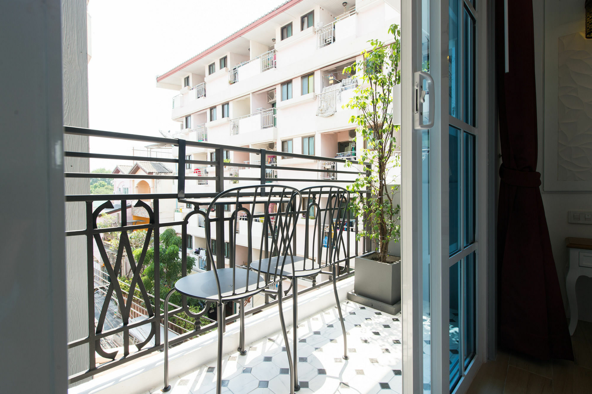 White Ivory Bed And Breakfast Bangkok Ngoại thất bức ảnh