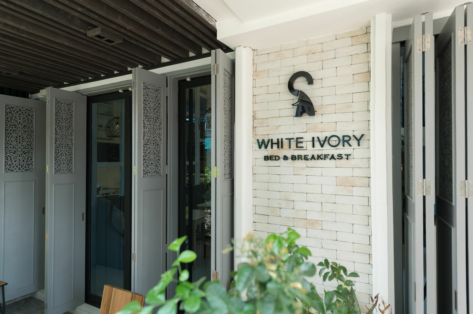 White Ivory Bed And Breakfast Bangkok Ngoại thất bức ảnh